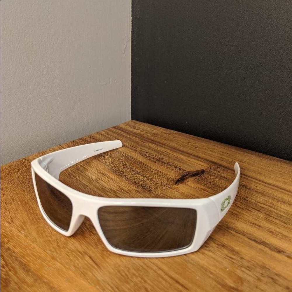 SOLD Oakley Gascan Sunglasses
